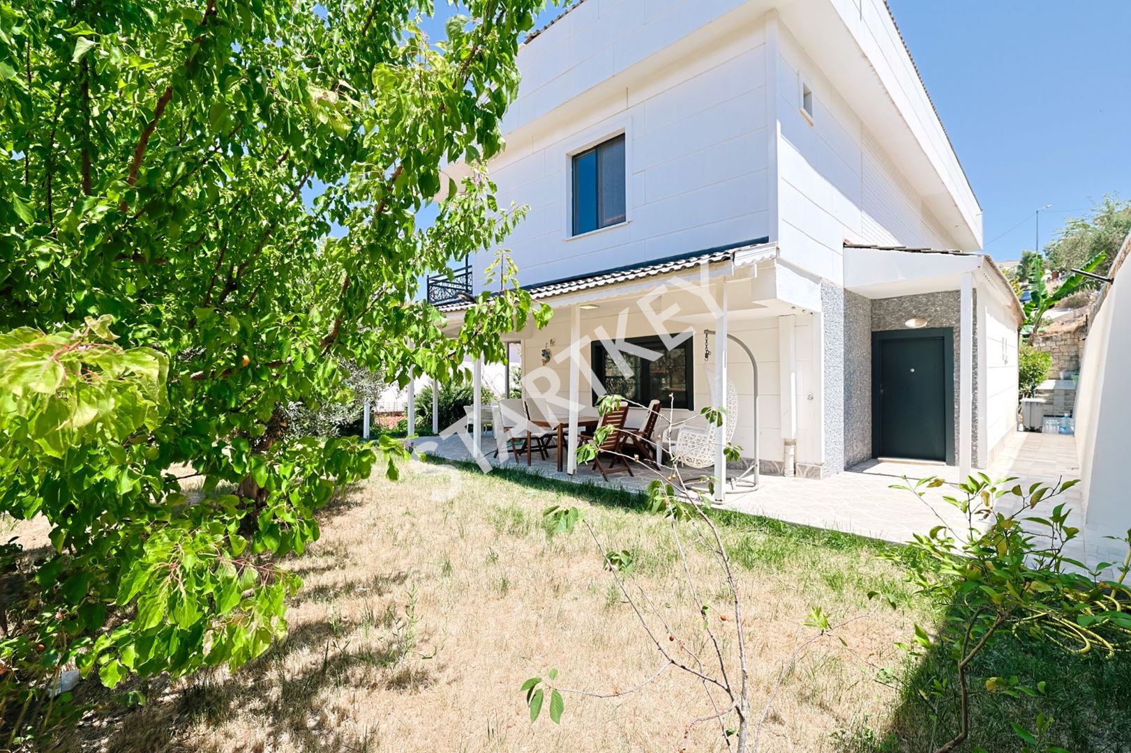 Property-photo