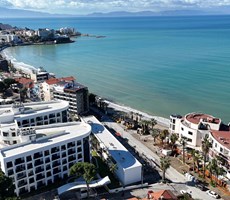 Kuşadası Kadınlar Denizi'nde Satılık 1+1 Rezidans Daire