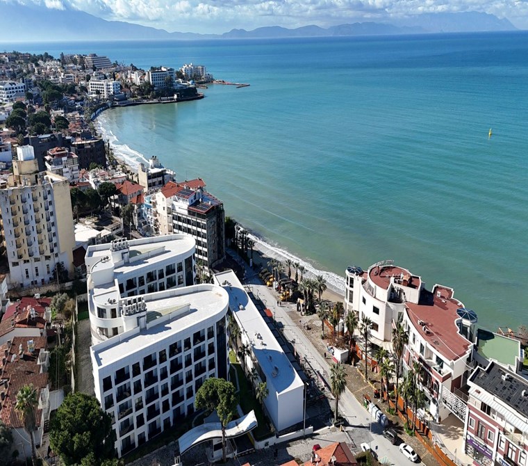 Kuşadası Kadınlar Denizi'nde Satılık 1+1 Rezidans Daire