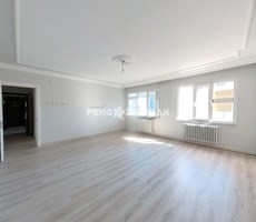 ESENTEPE'DE SİTE İÇİNDE SATILIK 140m2 ÇİFT BALKONLU FERAH DAİRE