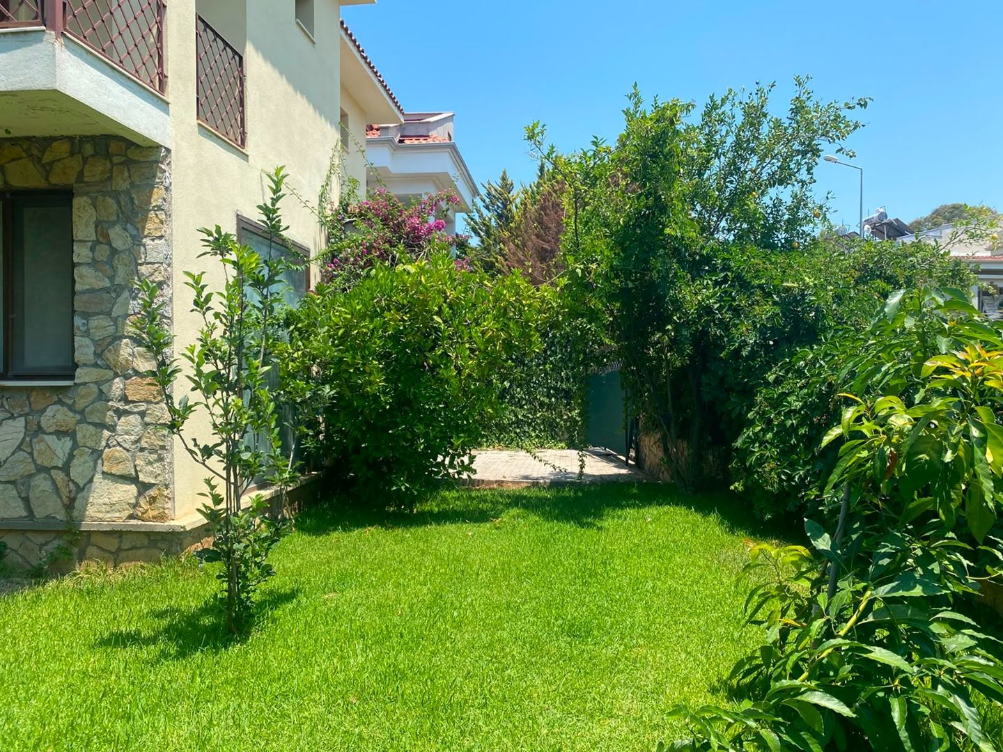 Property-photo
