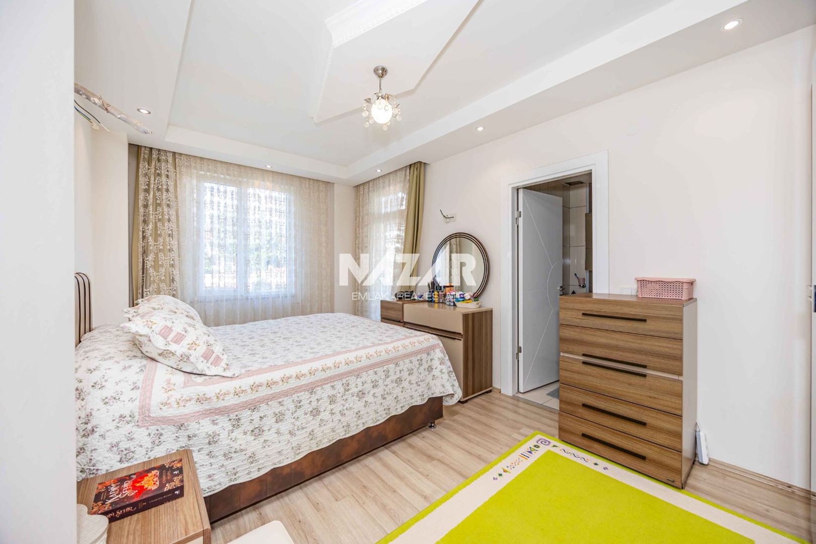 Alanya Oba’da Satılık 3+1 Eşyalı Geniş Daire – 180 m2