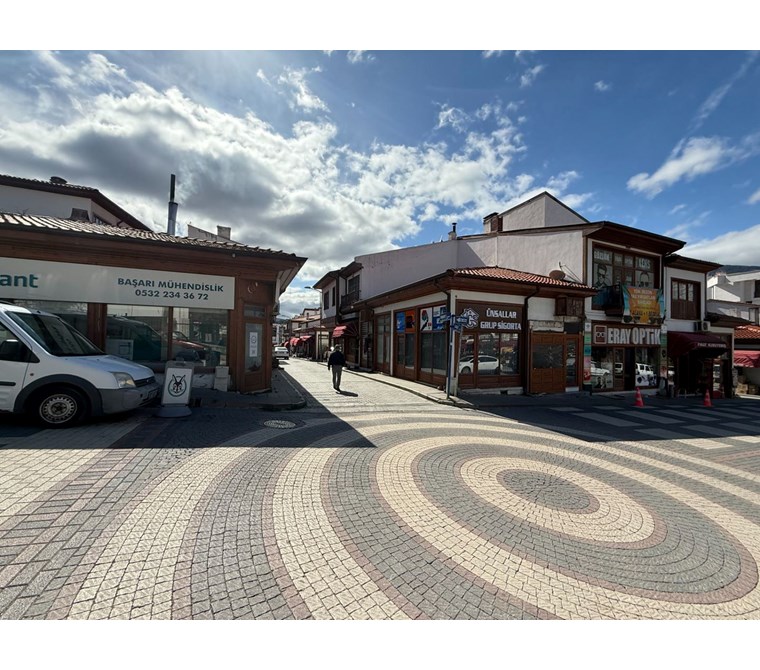 Nallıhan Merkez Kiralık İşyeri/Dükkan