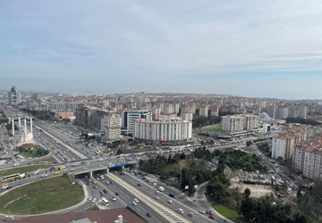 Akros İstanbul'da Metrobüsün Hemen Dibinde Kiralık Daire