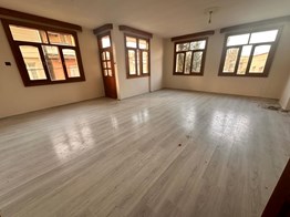 SANEM ÖRÜNK'TEN KİRALIK CD SÜLEYMAN VAHİT CD ÜSTÜ 4 KATLIDA KİRALIK 3+1