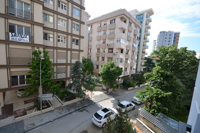 Kızıltoprak Bağdat Caddesi Yakın 5 Yıllık Binada Satılık