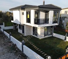 Karaburun Satılık 3+1 Villa ( Tam müstakil )