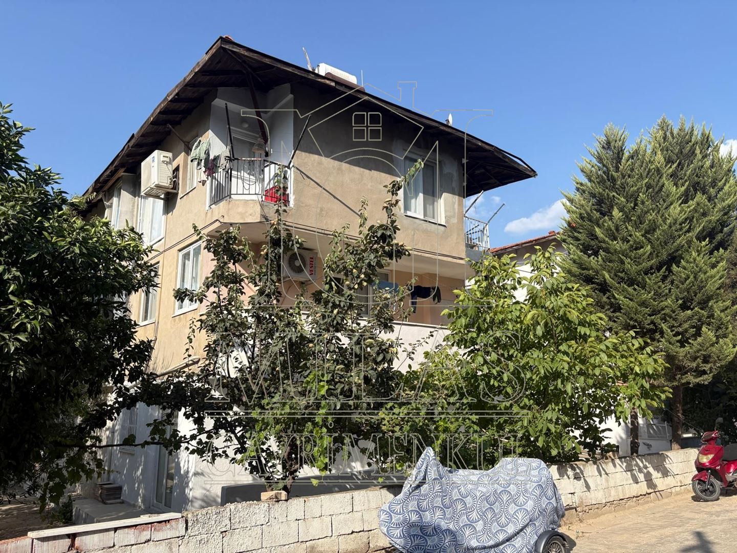 Property-photo