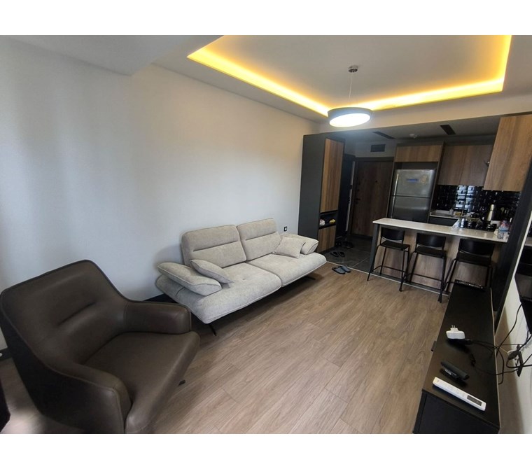 HAN EMLAK'TAN ÇEŞMELİ'DE TATİL TADINDA EŞYALI KİRALIK 1+1