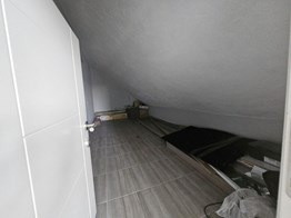 ESİN YILMAZER'DEN SARIÇAM'DA PROF.SİTESİ CİVARI SATILIK VİLLA