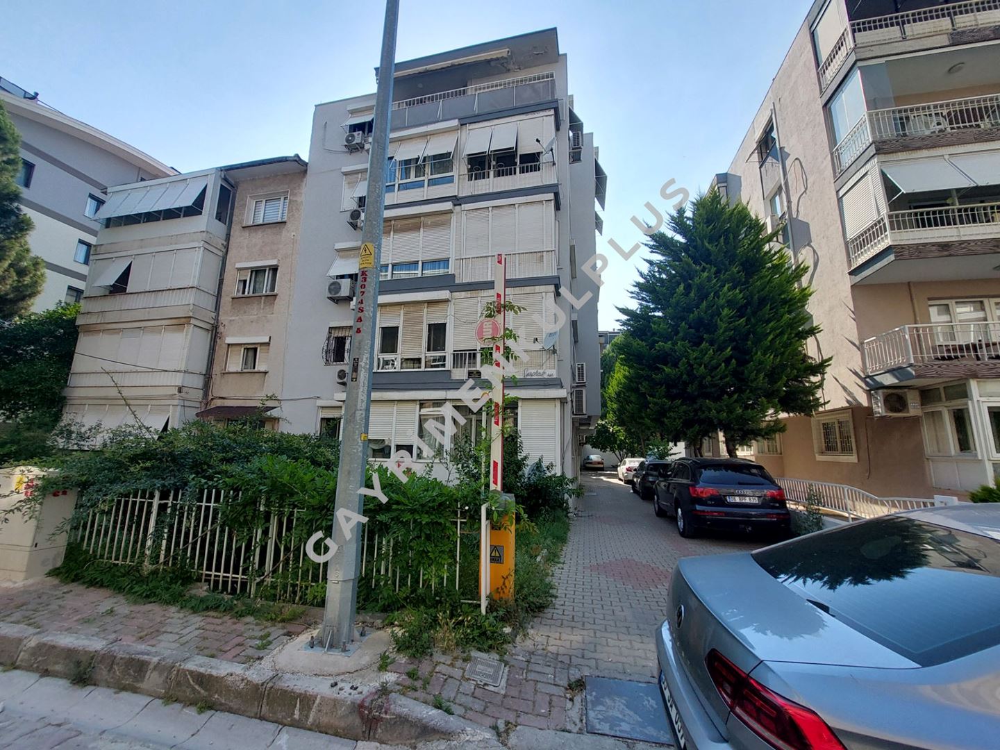 Property-photo