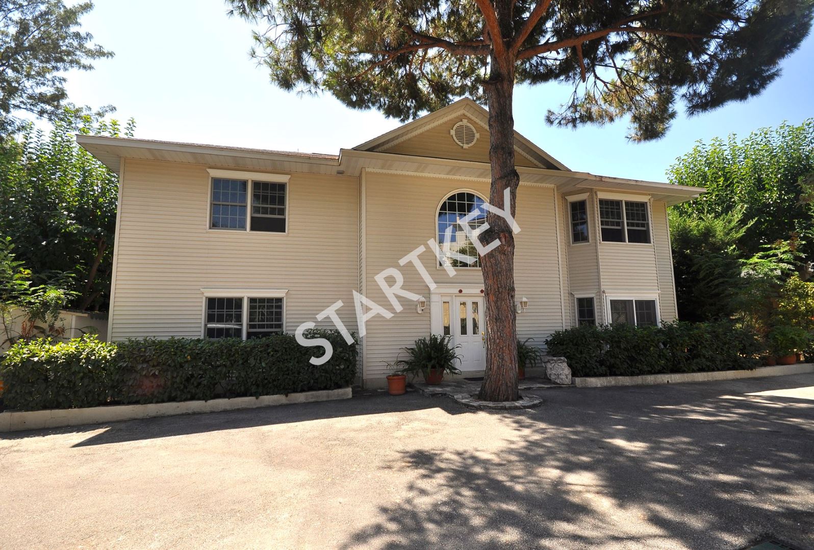 Property-photo