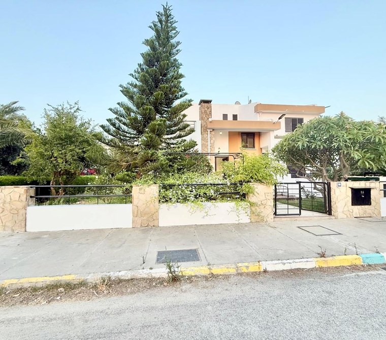 Girne Karaoğlanoğlun'da Kiralık Villa