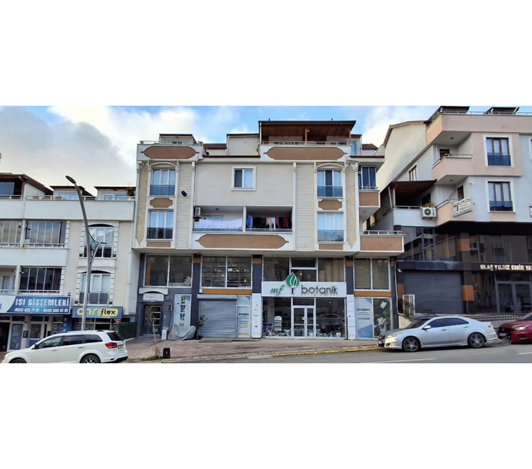 Körfez Tütünçiftlik 'de Bulvar Üstü, Geniş Teraslı, 2+1 Ara Kat Satılık Daire