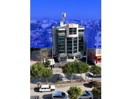 ADANA CEYHAN'IN EN İŞLEK CAD. MİTHATPAŞA'DA KOMPLE TİCARİ BİNA
