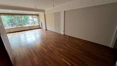 Feneryolu Bağdat Caddesi 3+1 Kiralık İş Yeri Ofis