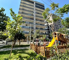 KARŞIYAKA YENİ GİRNE CADDESİ YAKINI ARAKAT SATILIK DAİRE