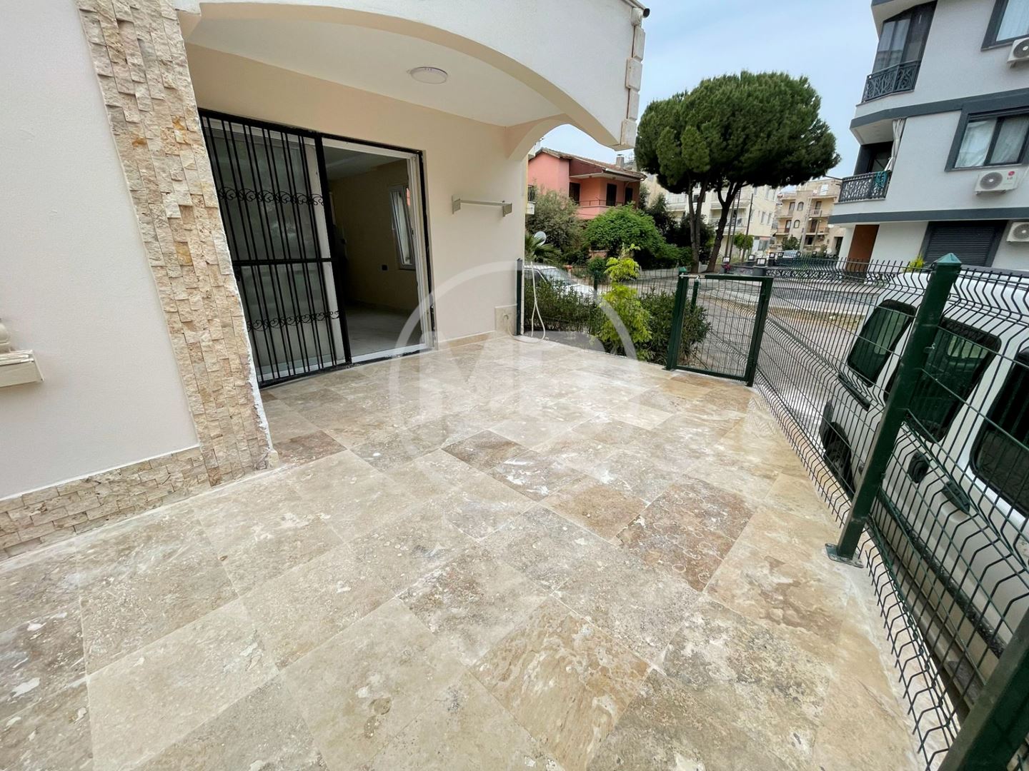 Property-photo