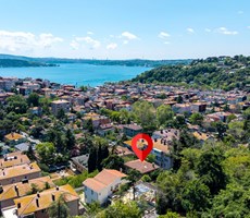 Sarıyer'de içinde 1 VİLLA ve 6 DAİRELİ BİNA bulunan 1361 m2 ARSA