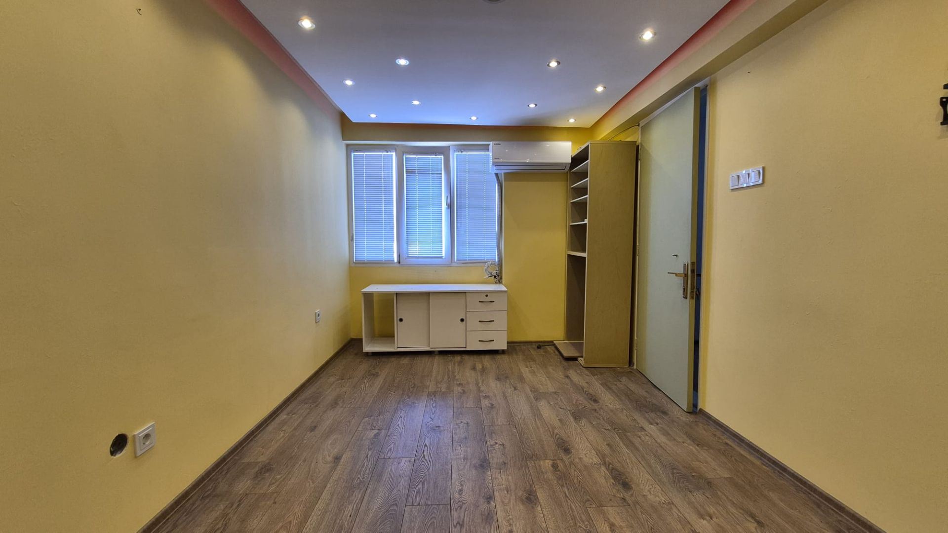 Property-photo