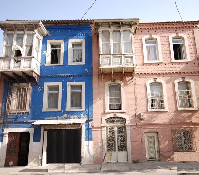 Konak Eşrefpaşa Yapıcıoğlu'nda Satılık Tarihi Müstakil Ev