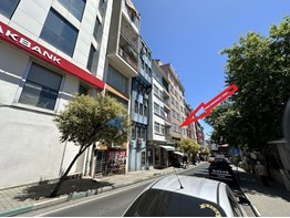 TEKİRDAĞ ÇARŞI MERKEZİNDE YENİLENMİŞ 2+1 SATILIK DAİRE