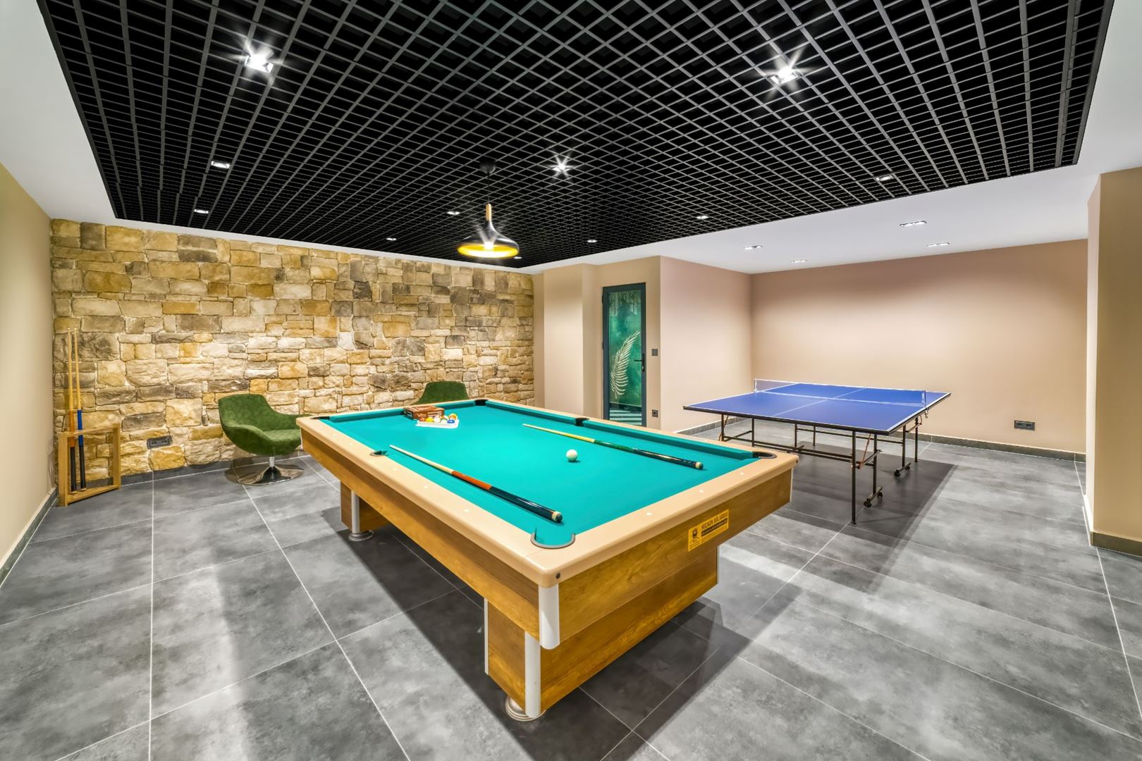 ALANYA GÜLLERPINARI’NDA MERKEZİ KONUMDA ULTRA LÜKS EŞYALI 2+1 SATILIK DAİRE · 25 · Fotoğraflar