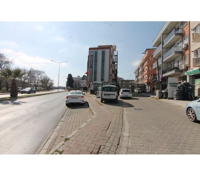 Çanakkale Merkez Eski Belediye Yakını Kiralık İşyeri