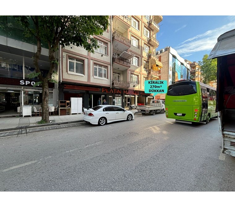 TURAN GÜNEŞ CADDESİNDE TEK KATTA 320m² SATILIK KİRACILI DÜKKAN