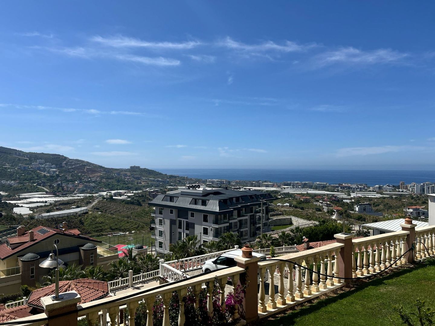 SEA-VIEW 3+1 GARDEN-FLOOR APARTMENT FOR SALE IN ALANYA KARGICAK