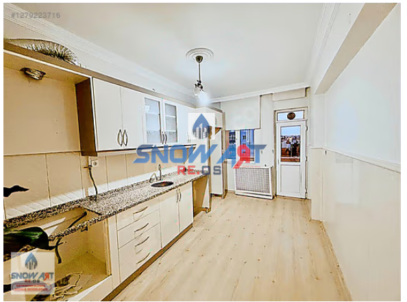 ŞEHİR HASTANESİ KARŞISINSATILIK ARAKAT 3+1 DAİRE