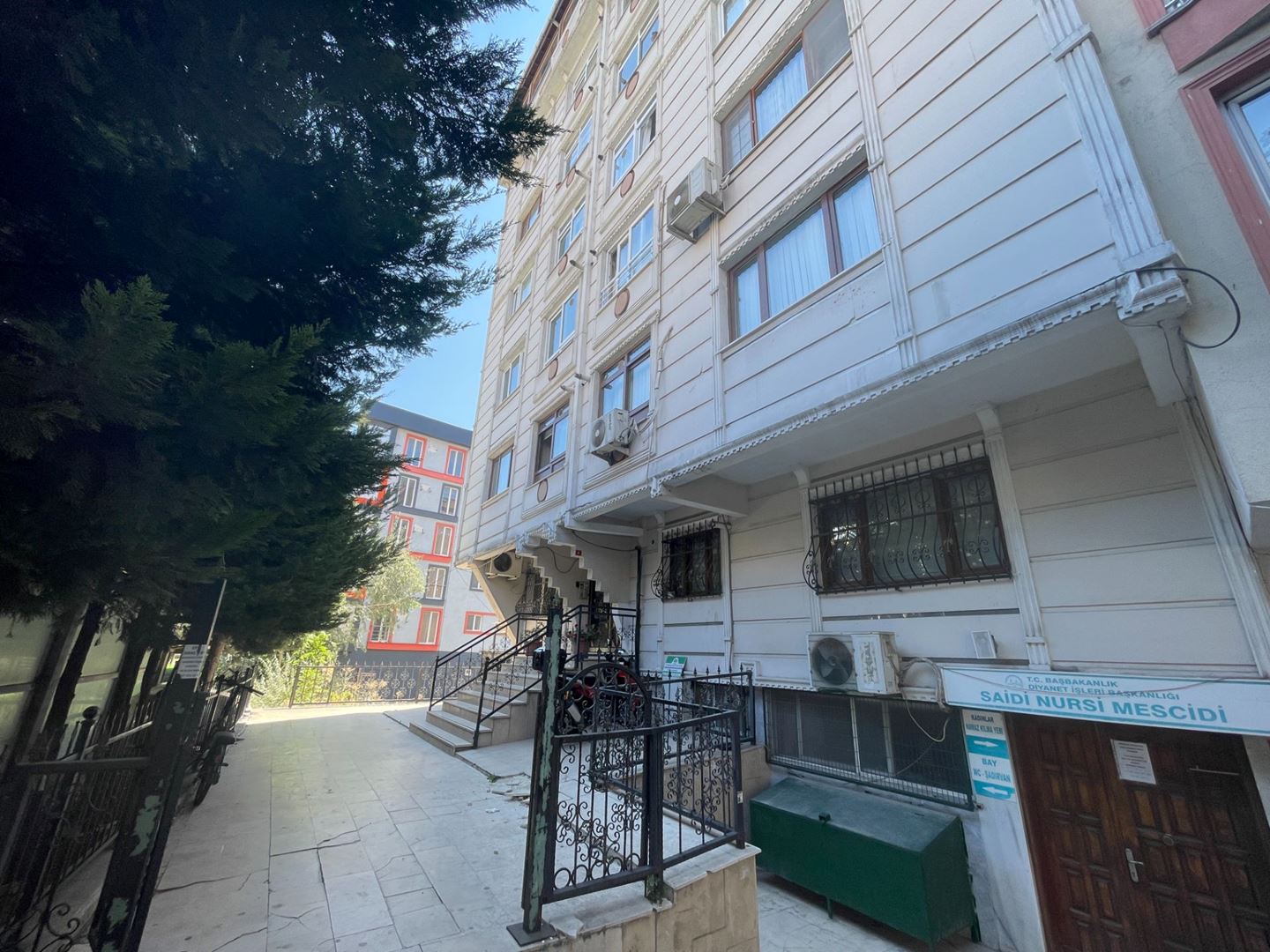 Property-photo