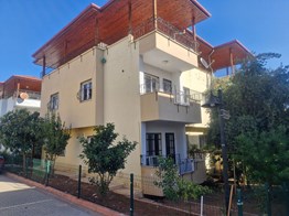 Bahçeşehir Mahallesi Basın Villaları Sitesi'nde Kiralık 4+1 Villa!