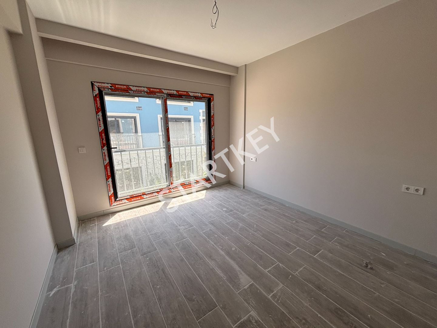 Property-photo