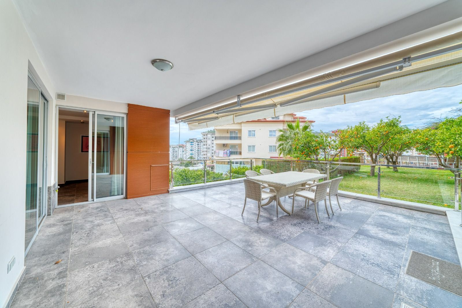 ULTRA-LUXURY FURNISHED 3+1 APARTMENT IN ALANYA CIKCILLI · 14 · Photos