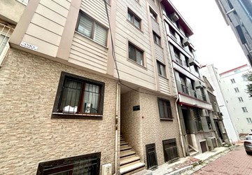 Beşiktaş Vişnezadede Merkezi Konumda 2+1 75m2 Fırsat Daire