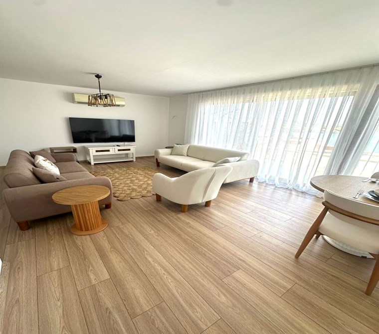 Yalıkavak Gökçebelde Denize Sıfır Eşyalı 1+1 Daire