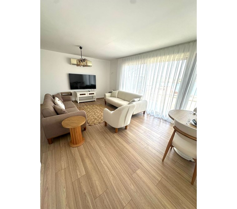 Yalıkavak Gökçebelde Denize Sıfır Eşyalı 1+1 Daire