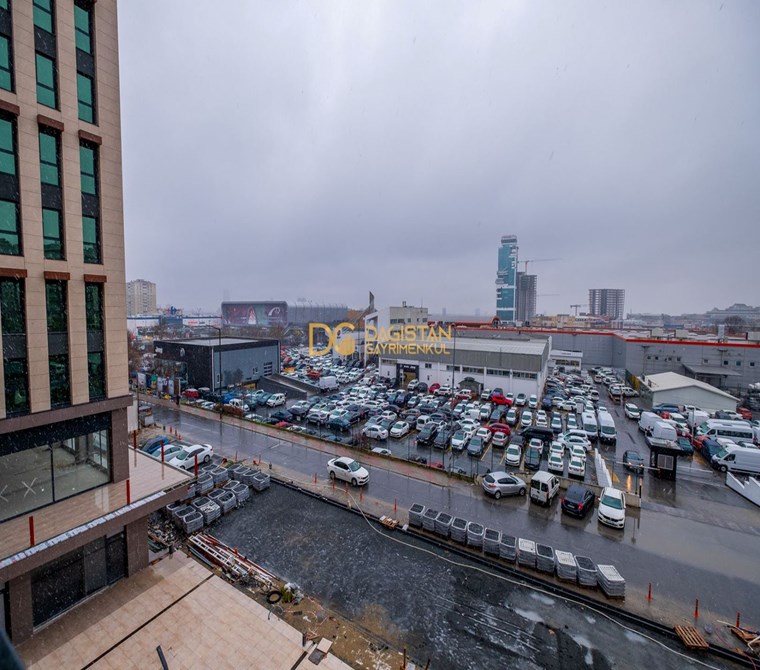 BEYLİKDÜZÜ MİGROS YANINDA SATILIK 3+1 DAİRE