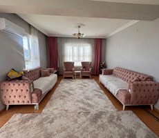 Beşevler'de Satılık 3+1 Daire, 128m², Cadde Üstü