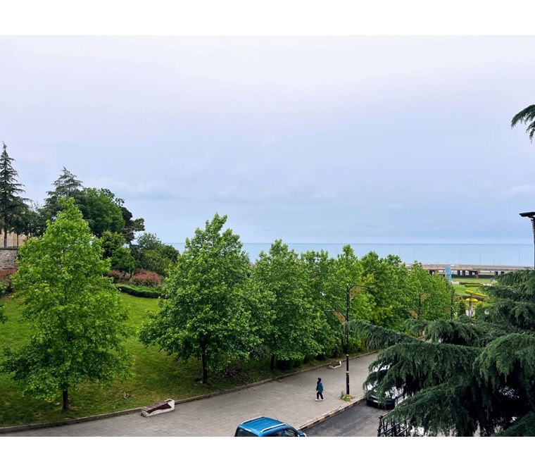 TRABZON FATİH MAH 3+1 İÇİ YAPILI DENİZ VE PARK MANZARALI