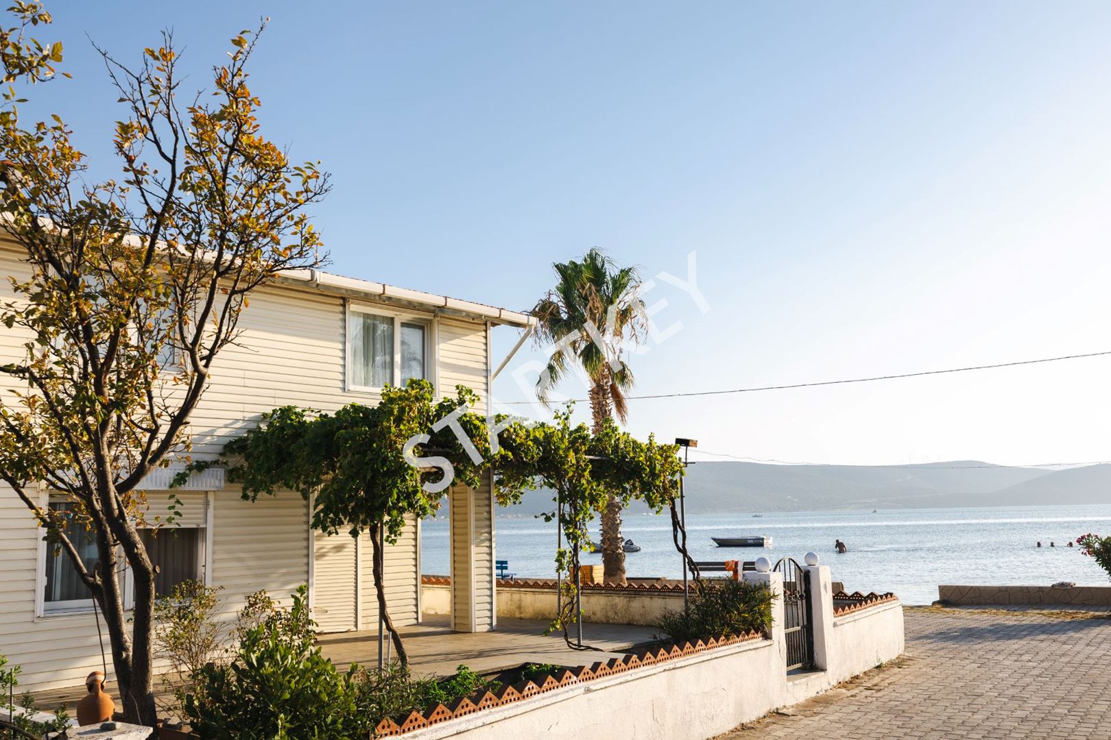 Property-photo