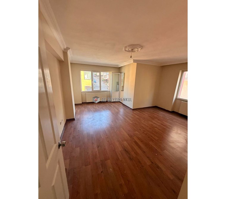 Üsküdar Ferah Mahallesi Merkezi Konum Masrafsız 3+1 Kiralık Daire