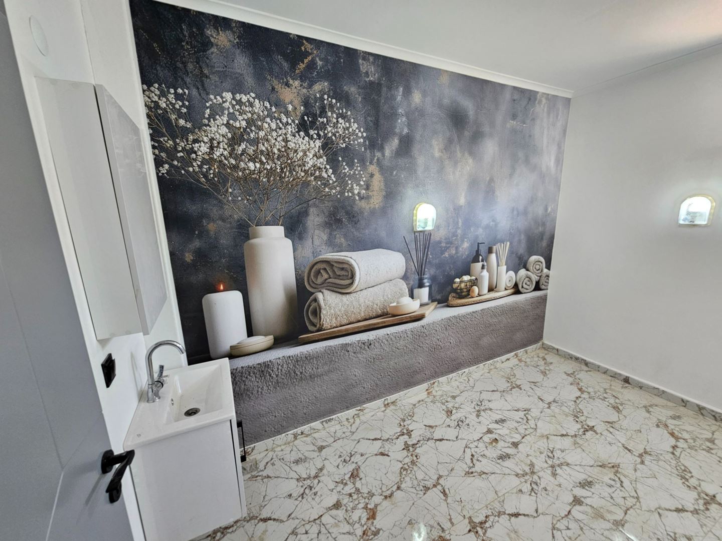 ALANYA AVSALLARDA HAVUZ MANZARALI LÜKS KOMPLEKSTE 1+1 SATILIK DAİRE