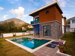 Duplex villa for sale in Fethiye Yeşilüzümlü 5+1 222m² - 500m² land