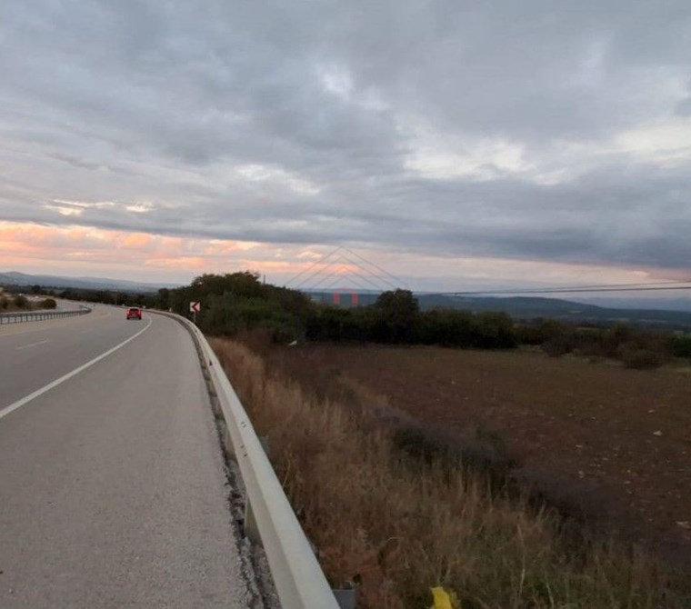 ÇANAKKALE AYVACIK SAPANCA KÖYÜ ANA YOLA CEPHELİ YATIRIMLIK TARLA