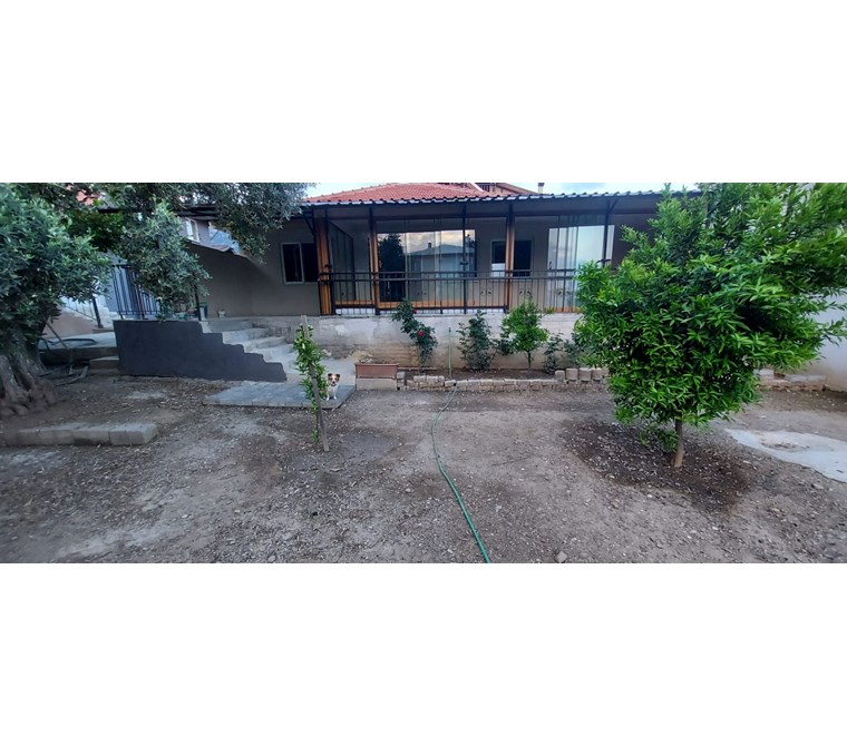 Köyceğiz Zeytinalanı'nda Geniş Camekan Balkonlu, Depo ve Garajlı 2+1 Müstakil Ev