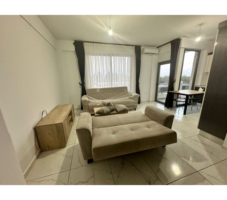 KAYMAKLIDA SATILIK  (2 ADET ) 2+1 EŞYALI 85 METRE 2  TURK MALI DAİRELER 100.000 STG