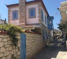 İzmir Çeşme Alaçatı Köy İçinde Satılık Müstakil Dubleks Villa