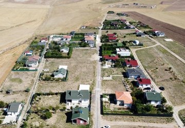 GÖLBAŞI GOLFKENT SİTESİNDE SATILIK HOBİ BAHÇESİ!